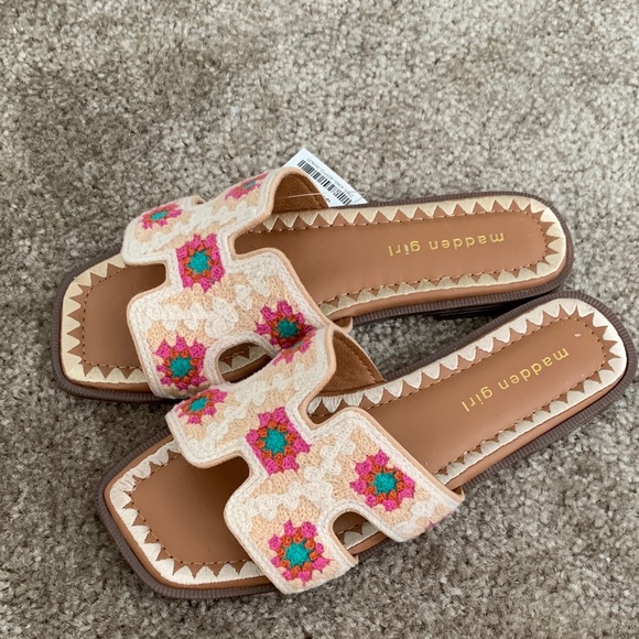 Madden Girl Shoes - Madden Girl Colorful Embroidered Sandals - Cream and Pink